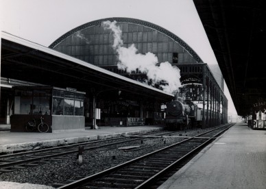 Charleroi-Sud - SNCB Z10672G (3).jpg